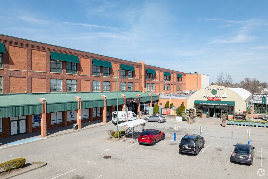 600 Getty Ave, Clifton, NJ à louer - Photo du bâtiment - Image 3 de 6