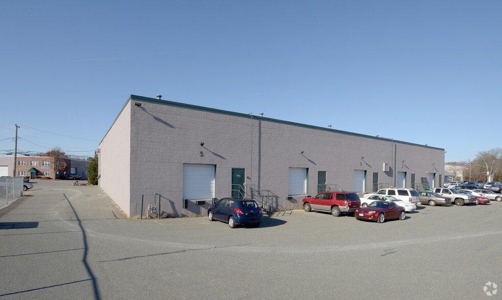 30 Woodrock Rd, Weymouth, MA for lease - Building Photo - Image 2 of 4