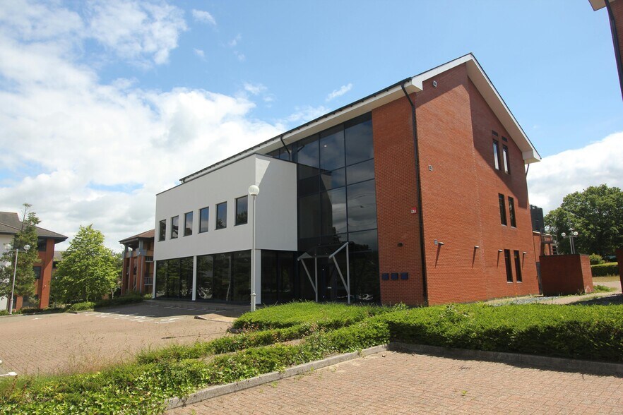 Parkway, Fareham à louer - Photo du bâtiment - Image 1 de 8