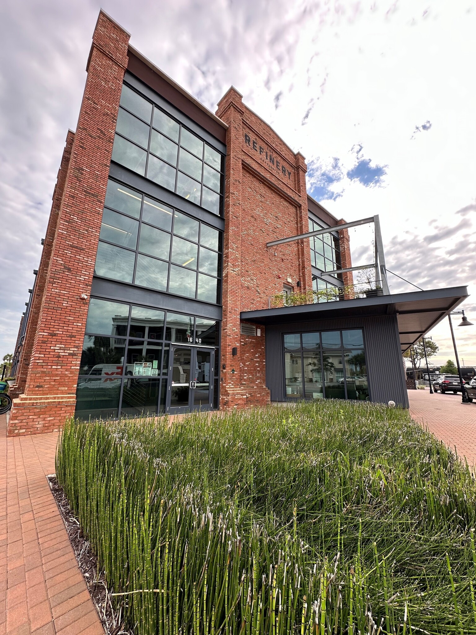 1640 Meeting Street Rd, Charleston, SC for lease Primary Photo- Image 1 of 6