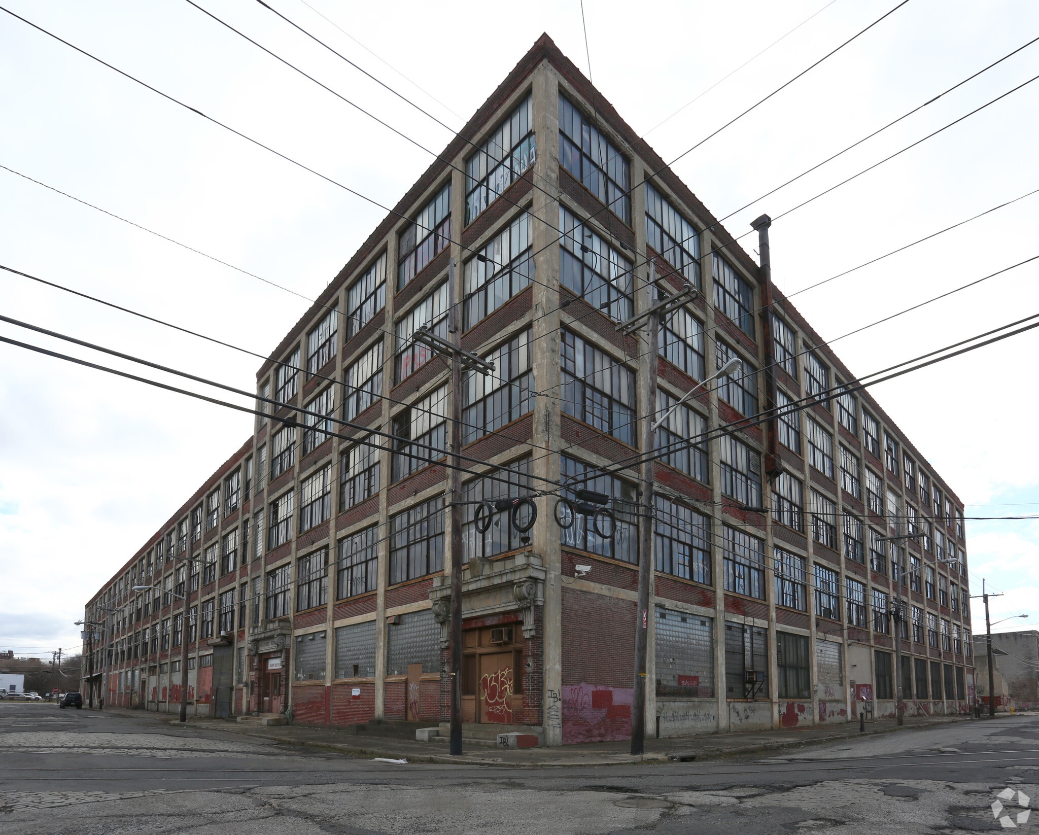 Camden Industrial Portfolio portfolio of 2 properties for sale on LoopNet.ca Primary Photo- Image 1 of 3