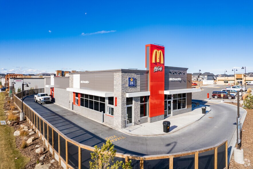 50 Fireside Gate, Cochrane, AB for sale - Primary Photo - Image 1 of 1