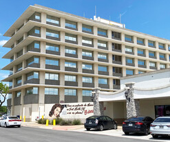 La Gran Plaza Office Tower - Épicerie