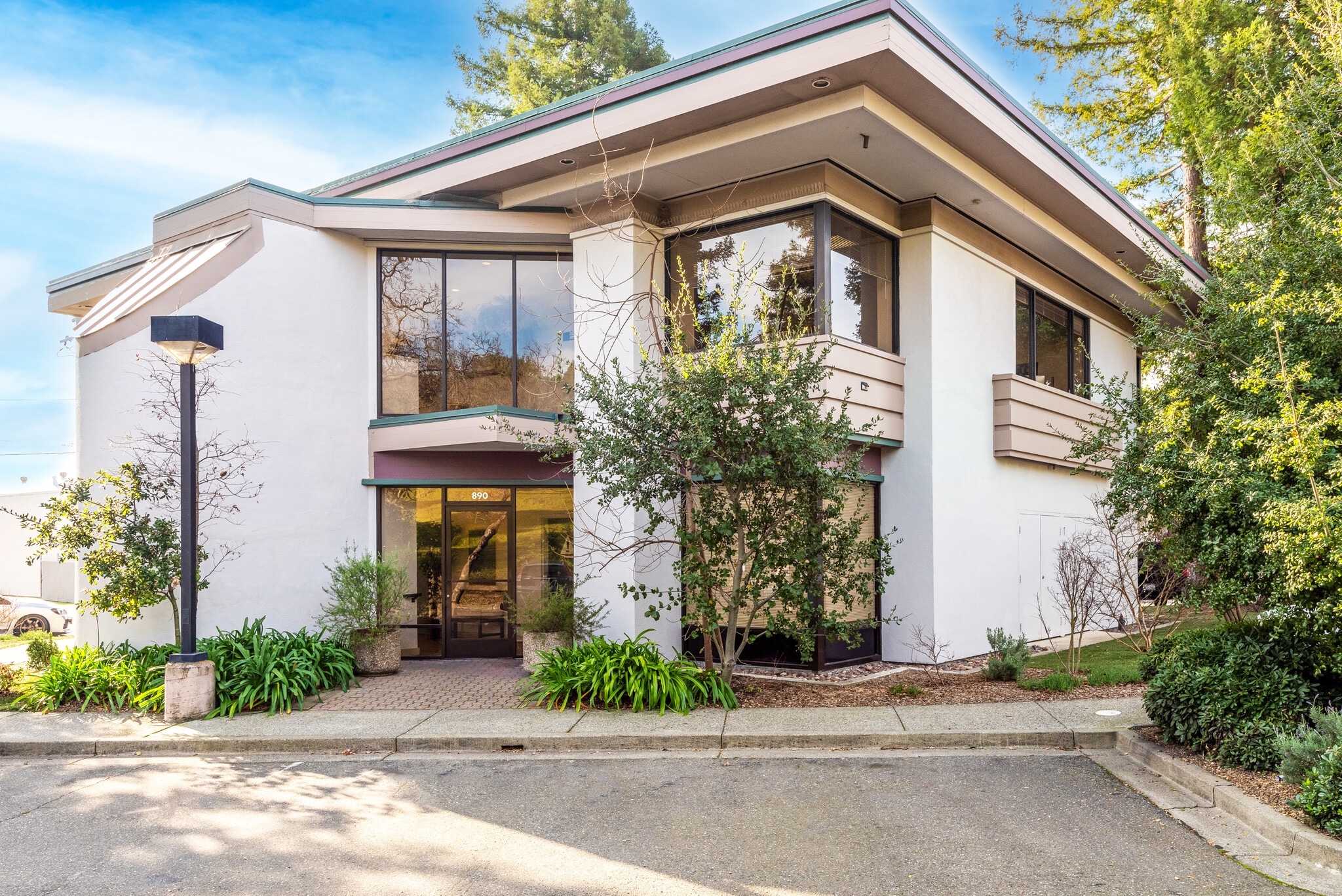 890 Lamont Ave, Novato, CA for sale Building Photo- Image 1 of 6