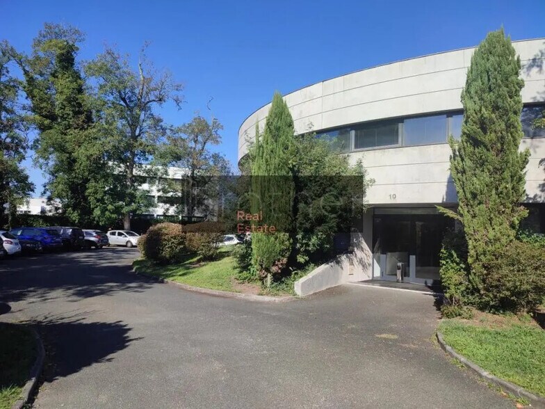 Office in Mérignac for lease - Building Photo - Image 2 of 8