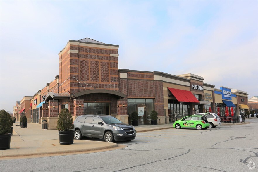 3171-3221 Westgate Mall, Fairview Park, OH à louer - Photo du bâtiment - Image 2 de 6