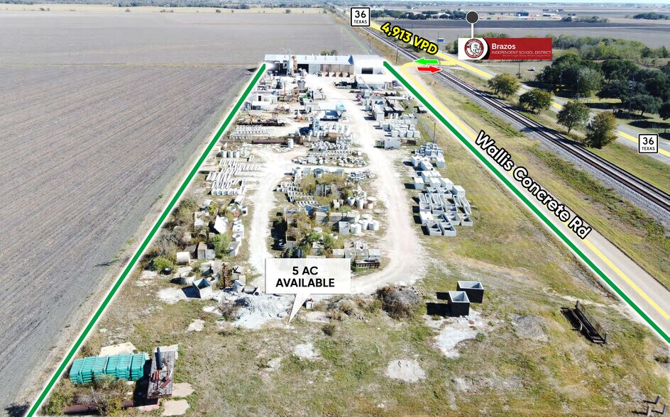 646 Wallis Concrete Rd, Wallis, TX à vendre - Photo du bâtiment - Image 3 de 9