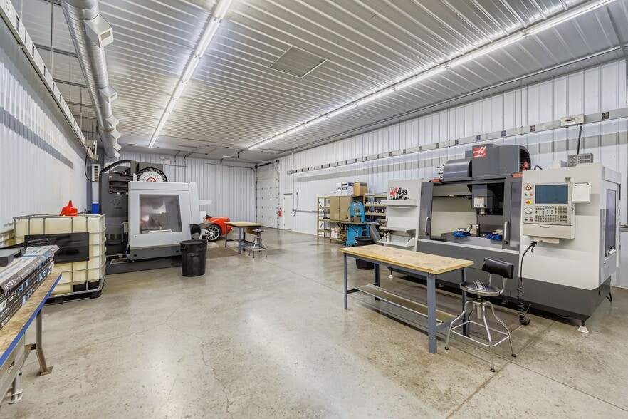 198 35th St NE, Buffalo, MN à vendre - Photo du bâtiment - Image 2 de 34