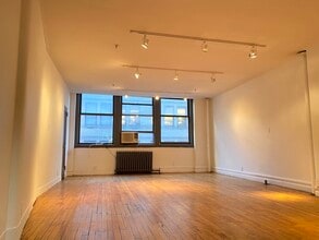 28 W 27th St, New York, NY for lease Interior Photo- Image 2 of 5