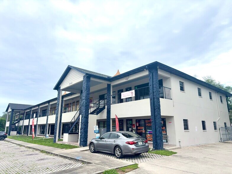 1005 W Busch Blvd, Tampa, FL à vendre - Photo du bâtiment - Image 3 de 14