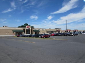 40 Rue Évangéline, Granby, QC à louer Photo du bâtiment- Image 2 de 5