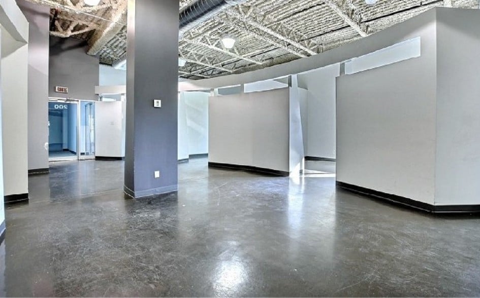 8920-8950 Boul Pie-IX, Montréal, QC for lease - Interior Photo - Image 2 of 10