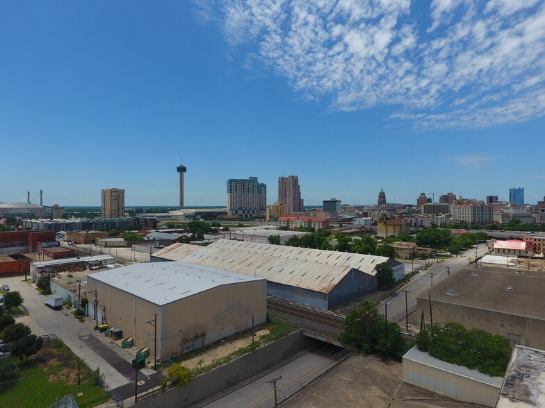 314 Nolan St, San Antonio, TX à vendre - Photo du bâtiment - Image 2 de 24