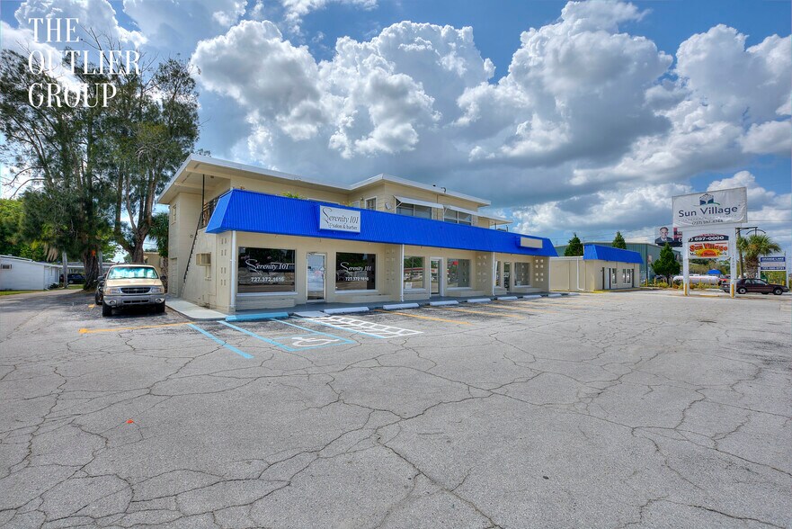 12300 Seminole Blvd, Largo, FL à louer - Photo du bâtiment - Image 2 de 5