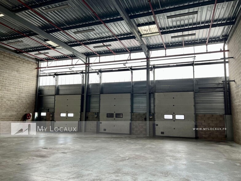 Route Principale Du Port, Gennevilliers for lease - Interior Photo - Image 2 of 7