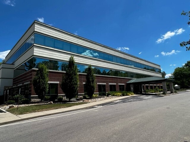 2920 S McIntyre Dr, Bloomington, IN à louer Photo du bâtiment- Image 1 de 2