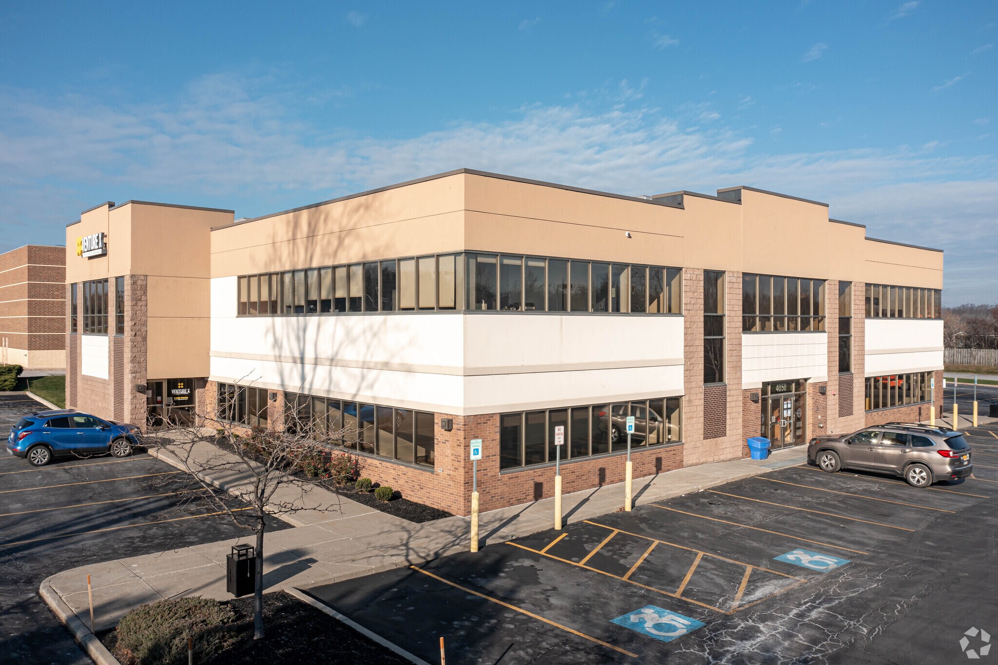 4050 W Ridge Rd, Rochester, NY à louer Photo du bâtiment- Image 1 de 16