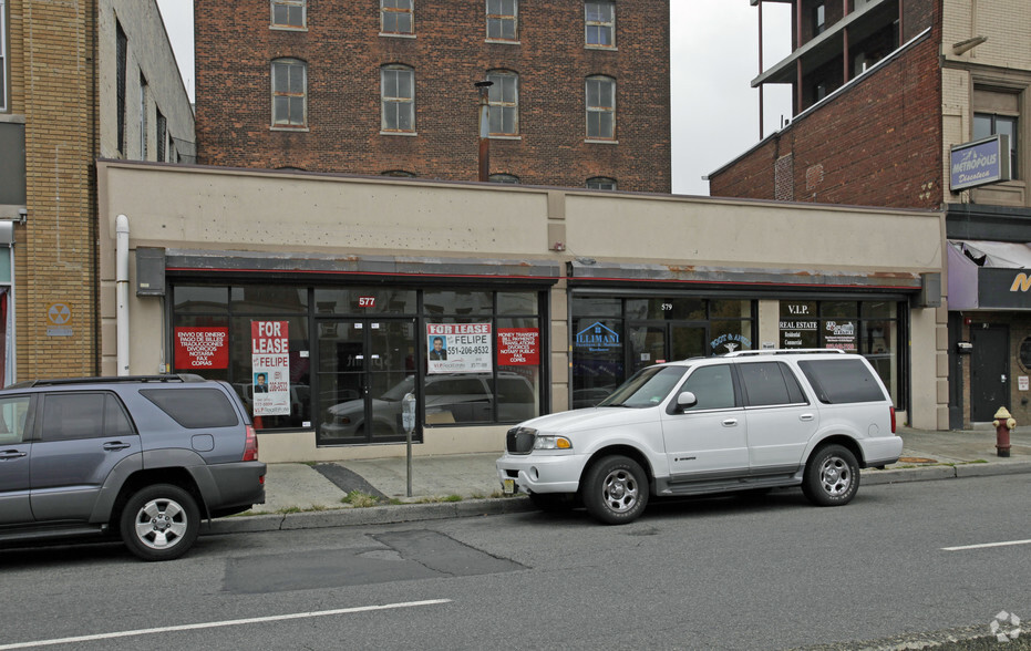 577-579 Main Ave, Passaic, NJ à vendre - Photo principale - Image 1 de 1