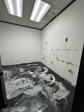 10605-10715 E Winner Rd, Independence, MO for lease Interior Photo- Image 1 of 10