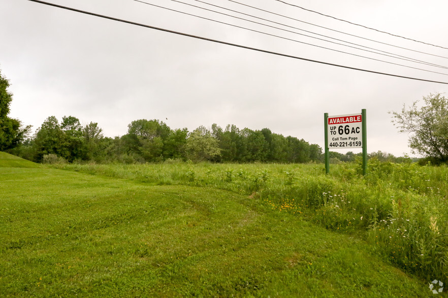 14820 Madison Rd, Middlefield, OH à vendre - Photo principale - Image 1 de 1