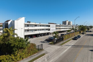 Plus de détails pour 1355 W 44th Pl, Hialeah, FL - Multi-résidentiel à vendre