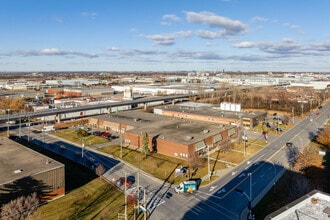 93-97 Boul Hymus, Pointe-claire, QC - AERIAL  map view