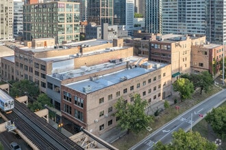 661 W Lake St, Chicago, IL - AERIAL  map view