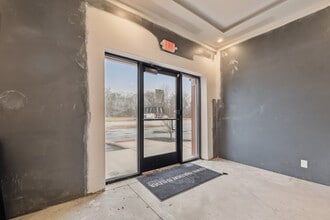 2502 E Michigan Ave, Ypsilanti, MI for sale Interior Photo- Image 1 of 26