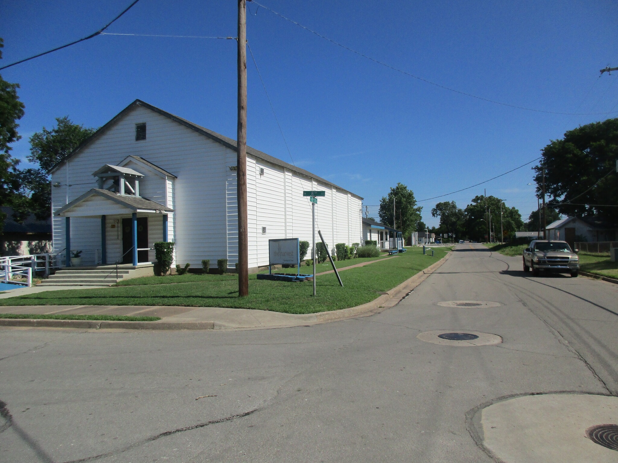 4501 W 8th St, Tulsa, OK à vendre Photo du bâtiment- Image 1 de 64
