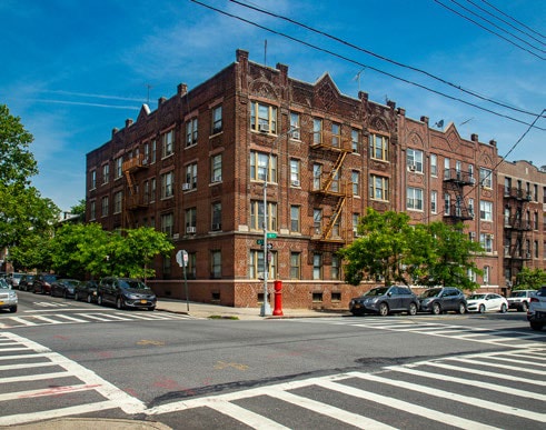 926 47th St, Brooklyn, NY à vendre Photo principale- Image 1 de 7