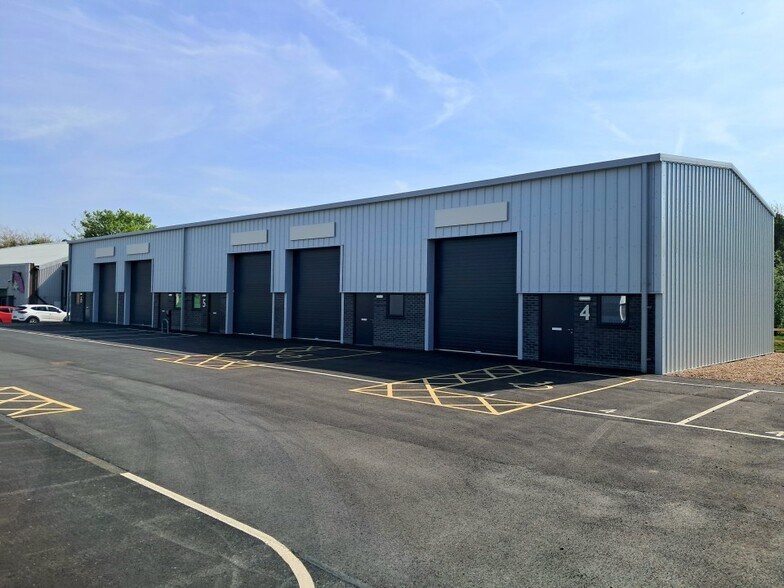 246 Newark Rd, Lincoln à louer - Photo du bâtiment - Image 2 de 2