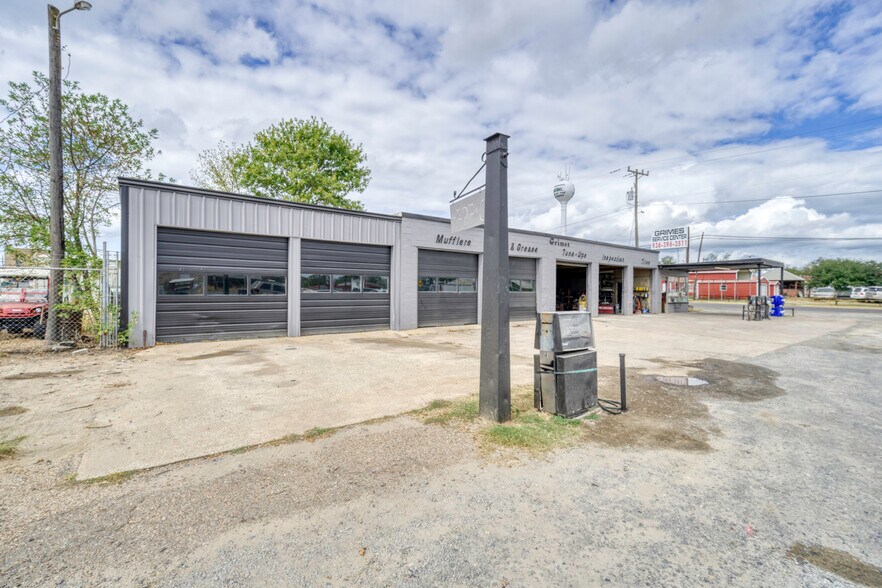 102 Highway 39 S, Normangee, TX à vendre - Photo du bâtiment - Image 2 de 26