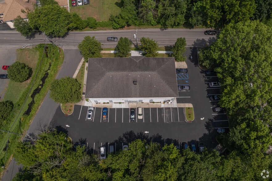 3699 Old Yorktown Rd, Shrub Oak, NY for lease - Building Photo - Image 3 of 5