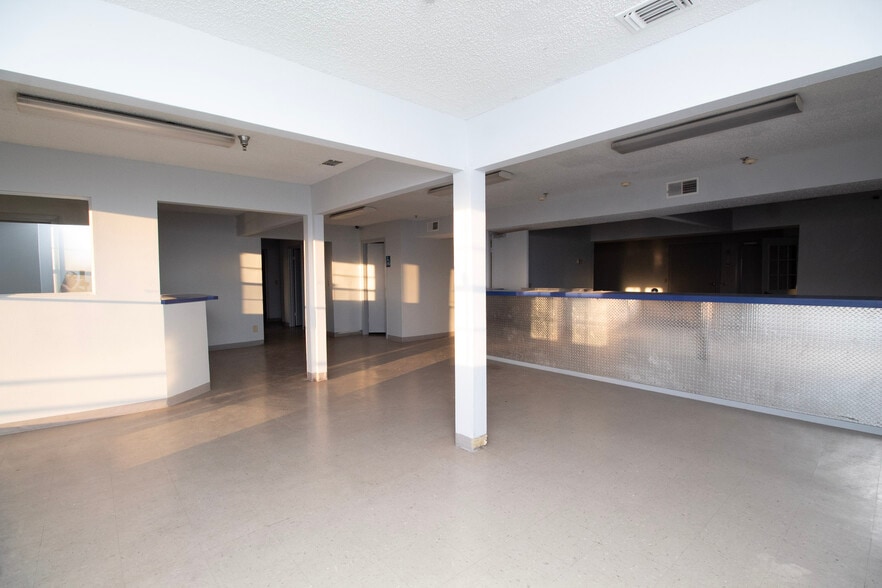 13505 Regional Dr, Laredo, TX for lease - Building Photo - Image 3 of 7