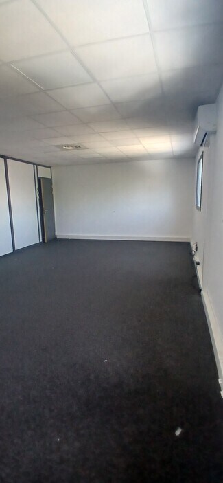 More details for Route d'Arles, Bouillargues - Office for Lease