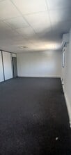 Route d'Arles, Bouillargues for lease Interior Photo- Image 1 of 3