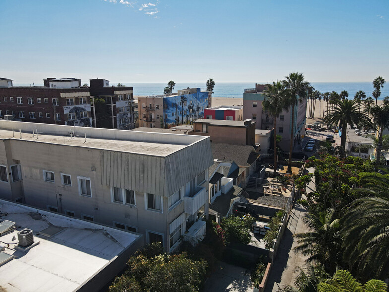 30 Dudley Ave, Venice, CA for sale - Building Photo - Image 3 of 10