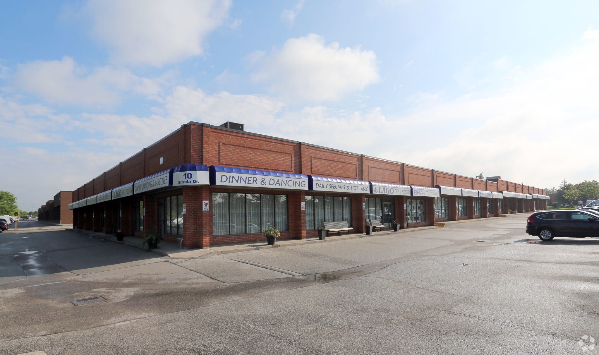 10 Strada Dr, Vaughan, ON à vendre Photo principale- Image 1 de 1