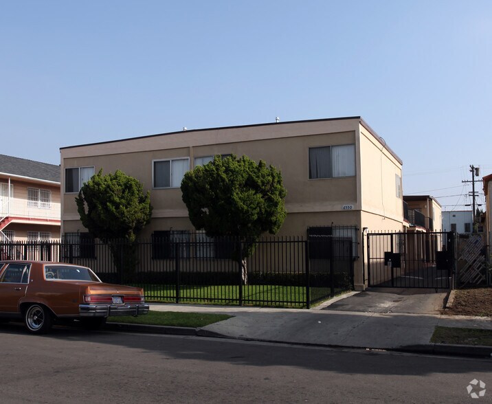 6550 Brynhurst Ave, Los Angeles, CA à vendre - Photo du bâtiment - Image 2 de 2