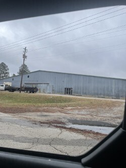 Plus de détails pour 232 Industrial Blvd, Washington, GA - Industriel à louer