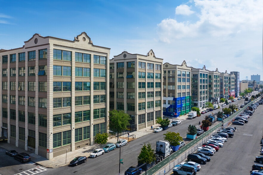 220 36th St, Brooklyn, NY for lease - Building Photo - Image 1 of 28