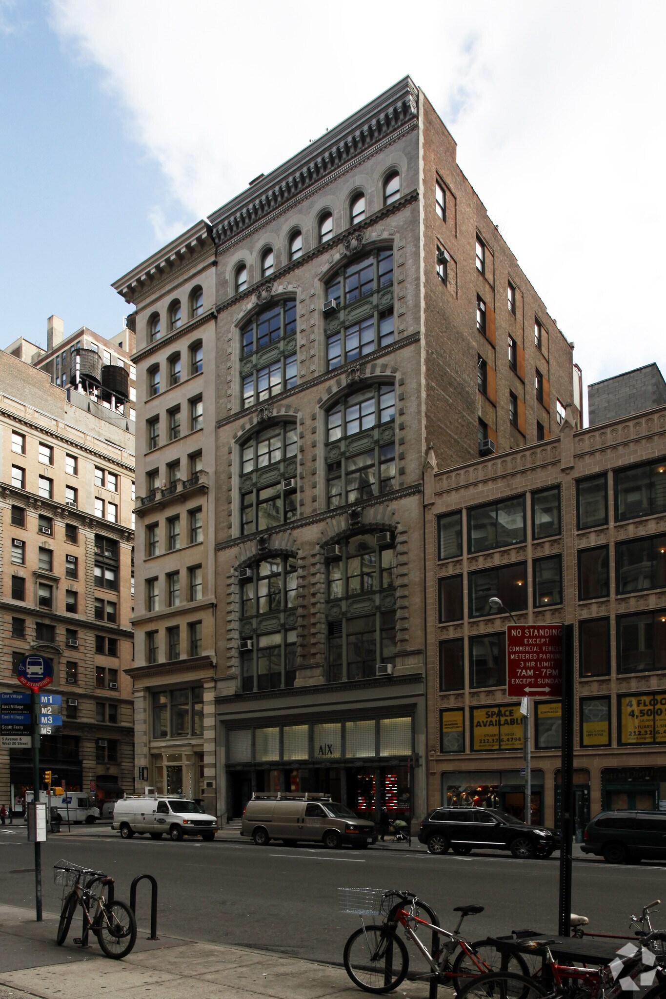 129-131 Fifth Ave, New York, NY à louer Photo du bâtiment- Image 1 de 5