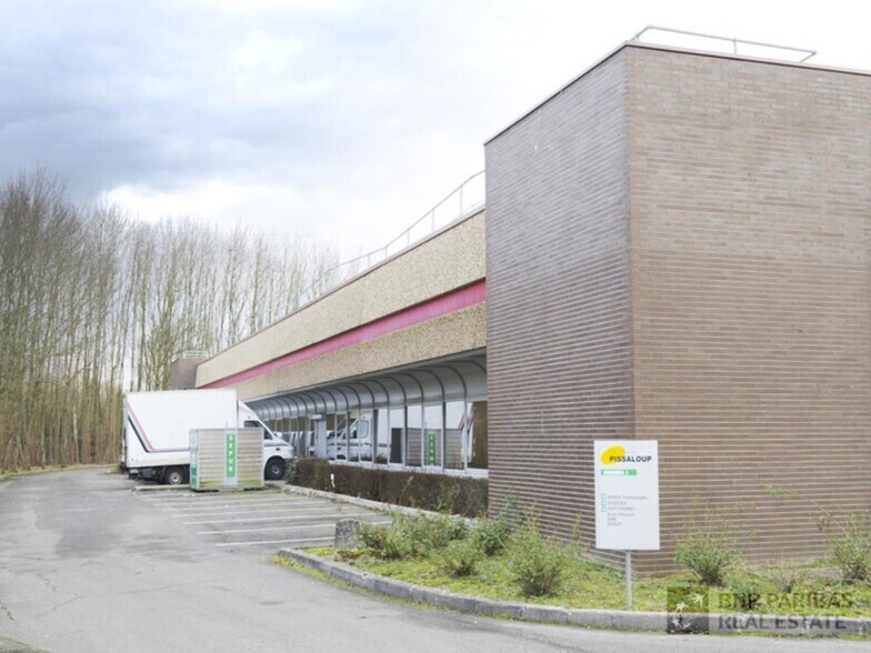 Flex dans Trappes à louer - Photo du bâtiment - Image 1 de 5