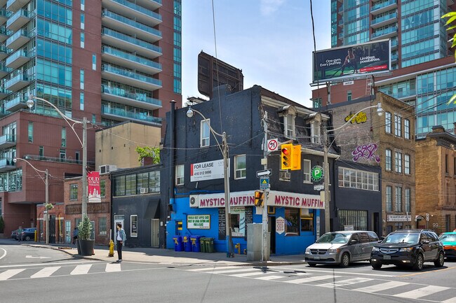 More details for 155-157 Richmond St, Toronto, ON - Retail for Sale
