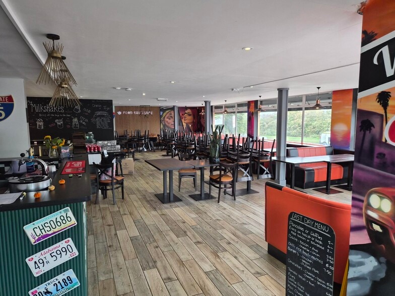 London Rd, Hurst Green for lease - Building Photo - Image 2 of 12