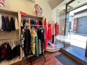Retail in Manresa, Barcelona for lease Interior Photo- Image 2 of 5