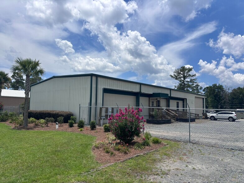 19300 Valdosta Hwy, Valdosta, GA à louer - Photo du bâtiment - Image 3 de 73