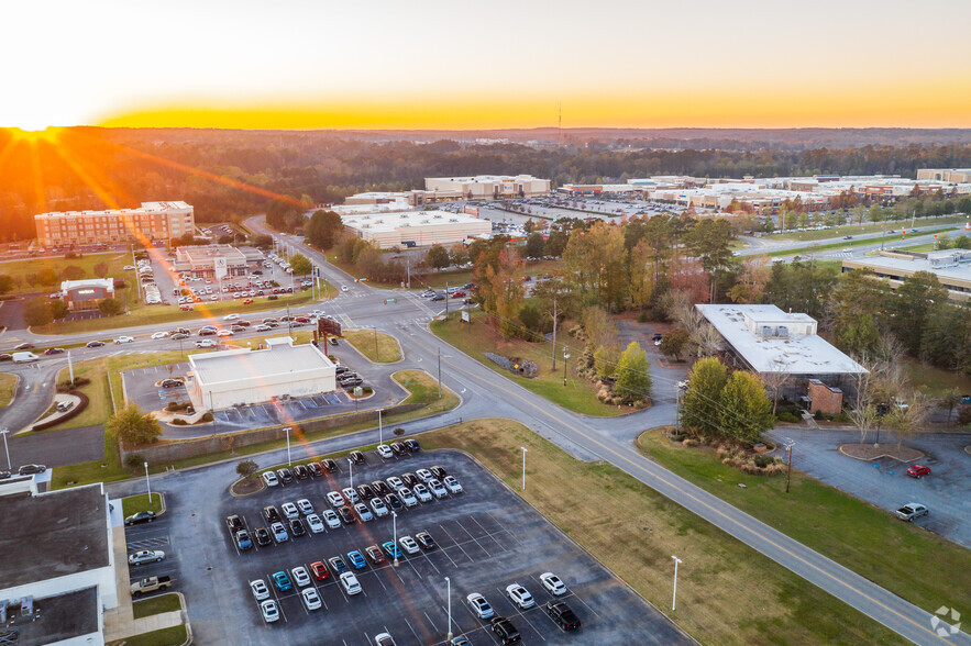 4795 Riverside Dr, Macon-Bibb, GA for sale - Aerial - Image 3 of 11