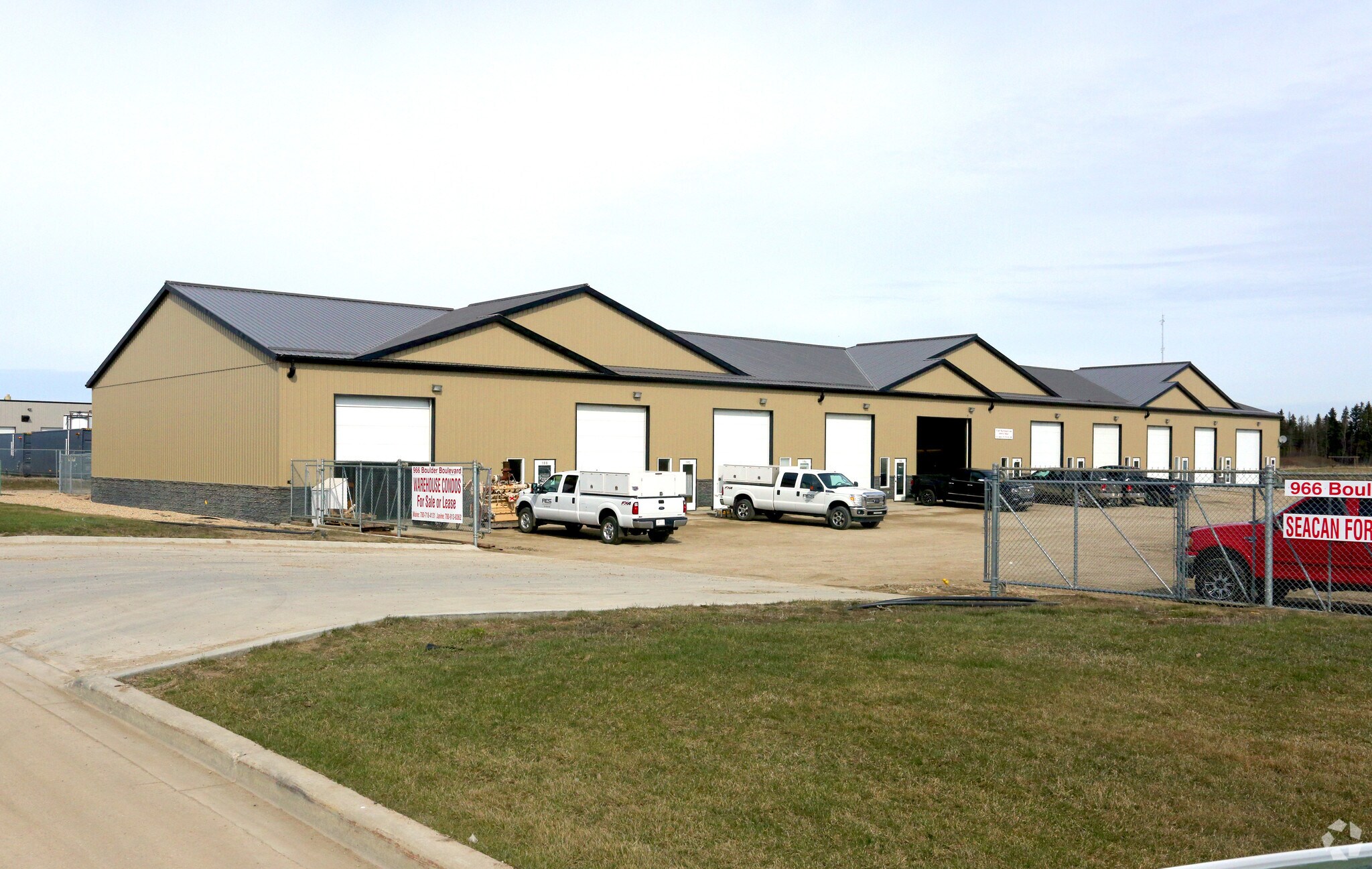 966 Boulder Blvd, Stony Plain, AB à vendre Photo principale- Image 1 de 1