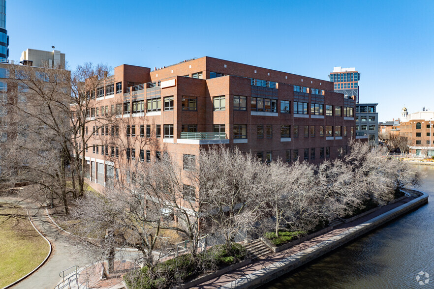 10 Canal Park, Cambridge, MA for lease - Building Photo - Image 1 of 11